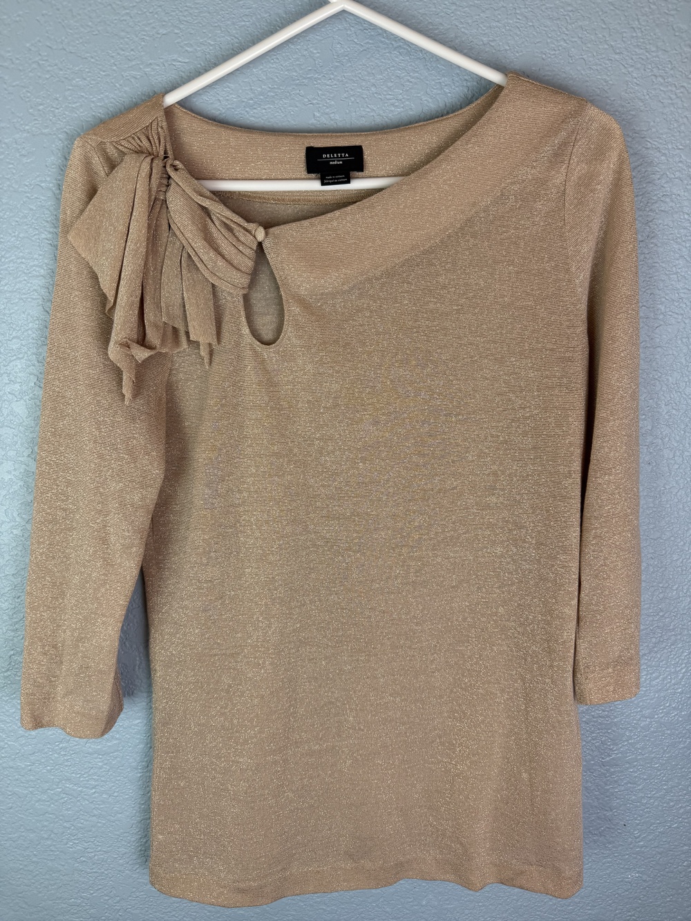 Deletta Top Womens Medium Gold Metallic Bow Detail 3/4 Sleeve Pullover Top